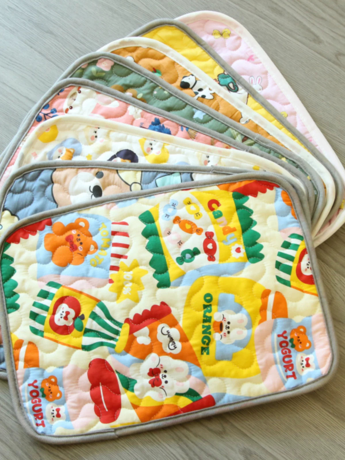 Fandszms | All Season Cotton Pet Sleeping Mat for Dogs and Cats Indoor Use