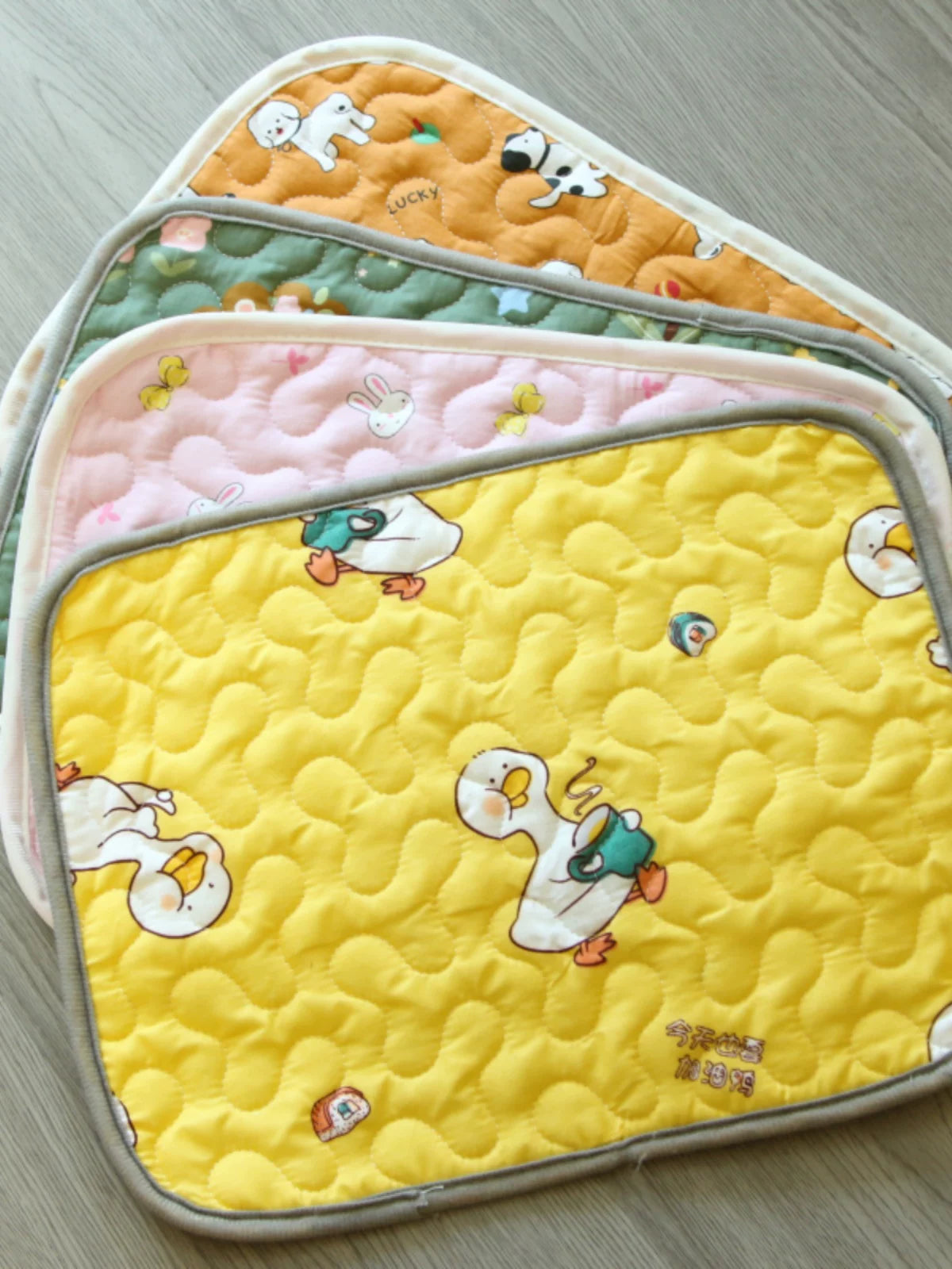 Fandszms | All Season Cotton Pet Sleeping Mat for Dogs and Cats Indoor Use