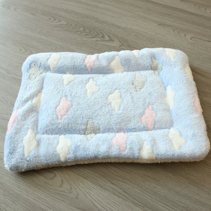 Fandszms | Warm Flannel Pet Sleeping Mat for Dogs and Cats Indoor Use